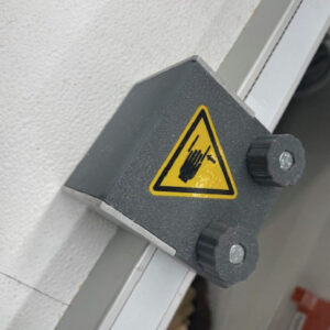 Pedante digital length stop system enabling accurate measurements in PVC window workshop in the United States