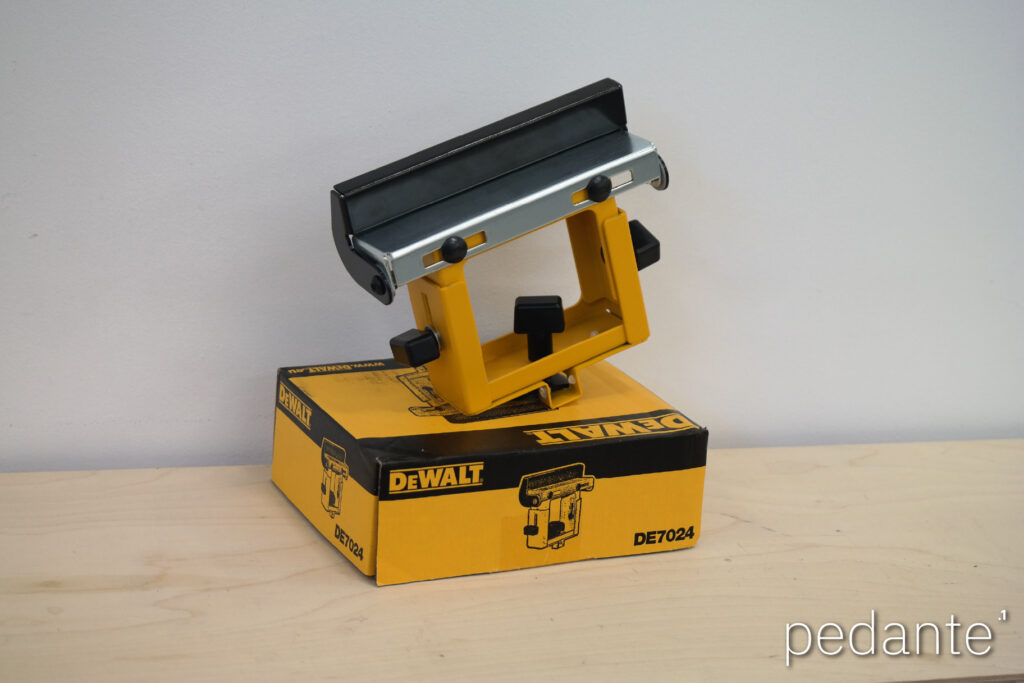 DeWALT DE7024 work support with its original black length stop before modification for Pedante